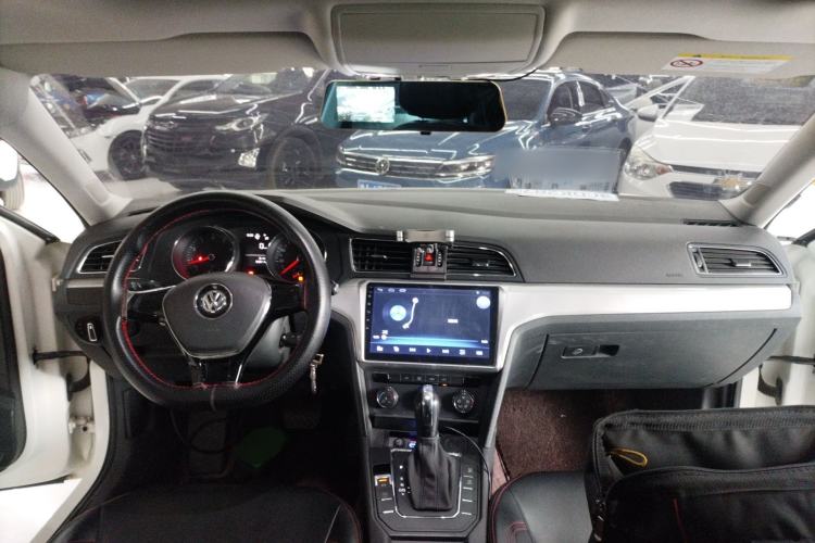 Used Volkswagen Lamando 2018 230TSI DSG Fashion Edition
