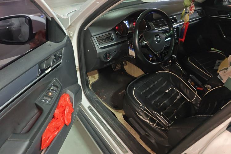 Used Volkswagen C-TREK 2018 1.5L Automatic Comfort Model Driver Seat