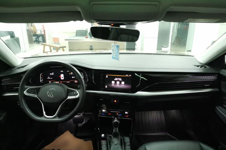 Used Volkswagen Passat 2022 330TSI Starry Elite Edition Center Console