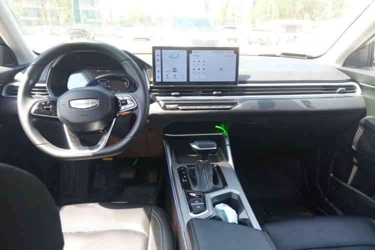 Used Geely Auto Emgrand 2025 4th Generation 1.5L CVT Luxury Version
