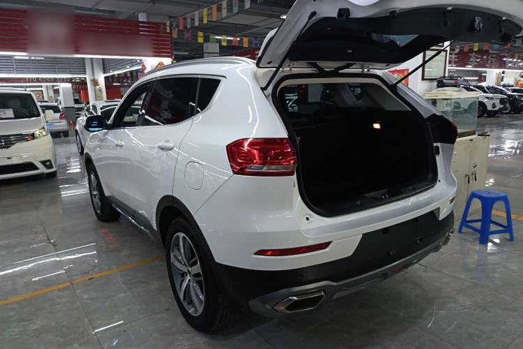 Used Haval H6 2017 Red Label 2.0T Automatic Two-Wheel Drive ZhiShang Model