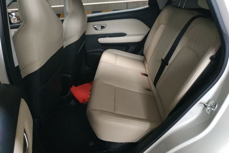 Used Wuling Bingo PLUS 2024 330 km Range Five-Seater Version Left Rear Seat