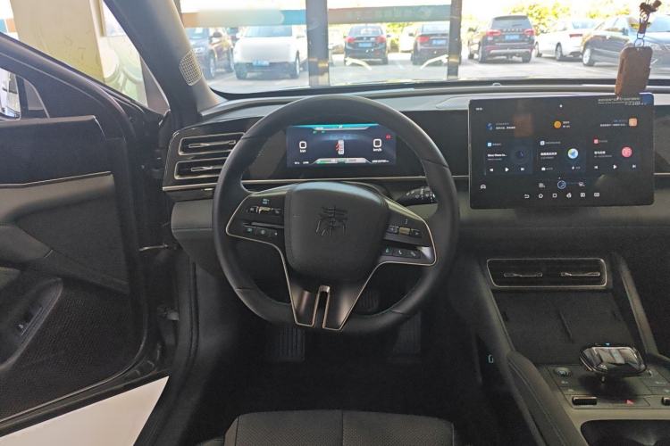 Used BYD Qin L 2024 DM-i 80KM Beyond Model
