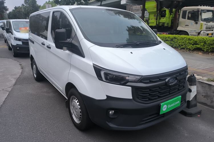 Used Ford Transit 2023 2.0T Gasoline Manual Multifunction Commercial Vehicle Short Wheelbase Low Roof 5/6 Seats
