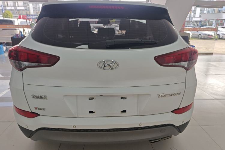 Used Hyundai Tucson 2015 1.6T Dual-Clutch Two-Wheel-Drive Smart Model Rear