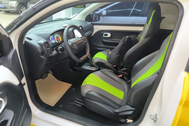 Used Roewe Clever 2021 302 km New Four-Seater Super-Efficient Version