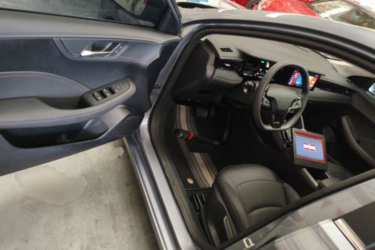 Used Roewe i5 2024 1.5L CVT Luxury Edition
