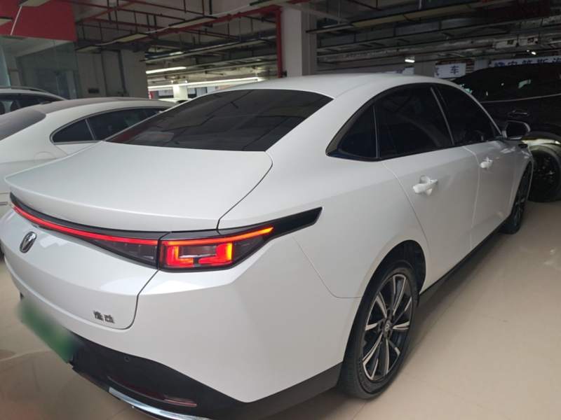Used CHANGAN Eado 2025 Blue Whale 1.5T 500Bar Prestige Model — 6
