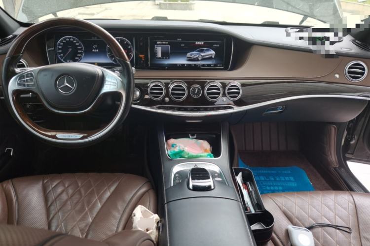 Used Mercedes-Benz Maybach S-Class 2016 S 400 4MATIC Center Console