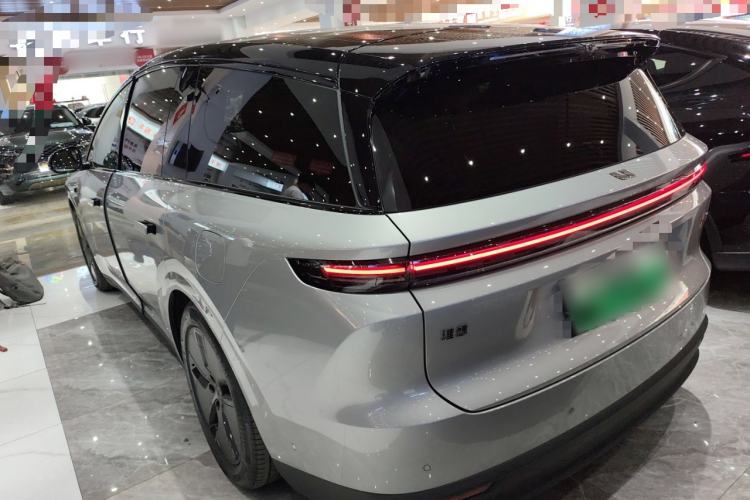 Used Li Auto i8 2025 Model Standard Version
