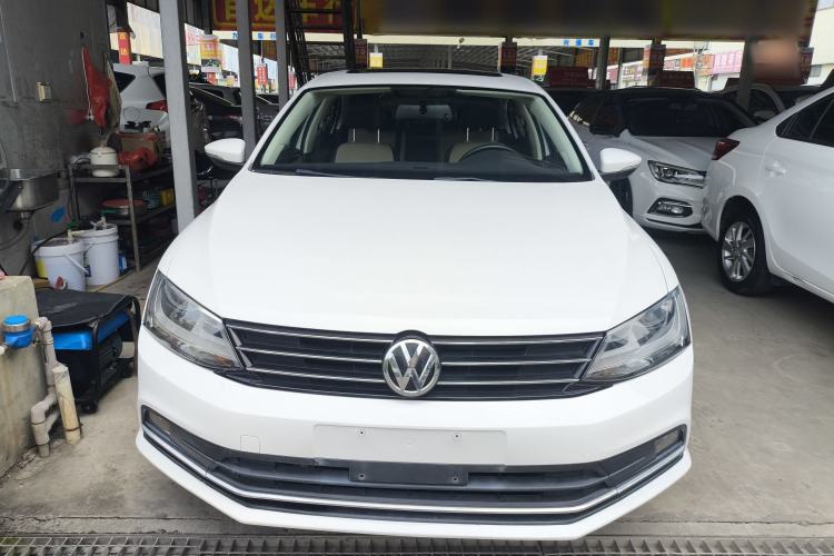 Used Volkswagen Sagitar 2015 1.6L Automatic Comfort Model Exterior 2