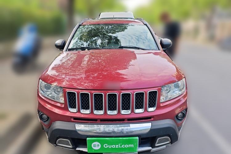 Used Jeep Compass 2013 2.4L four-wheel-drive sport version