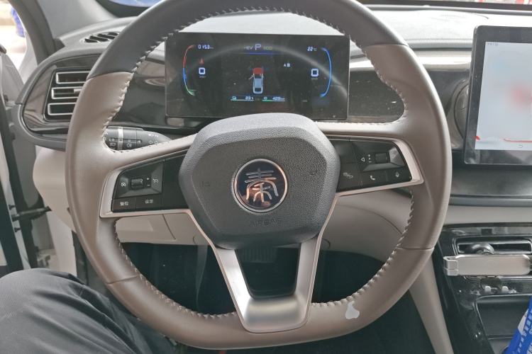 Used BYD Qin PLUS 2023 Champion Edition DM-i 55KM Leading Model Steering Wheel