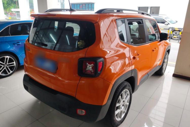 Used Jeep Renegade 2019 220T Automatic Leading Edition Rear Right 45 Deg