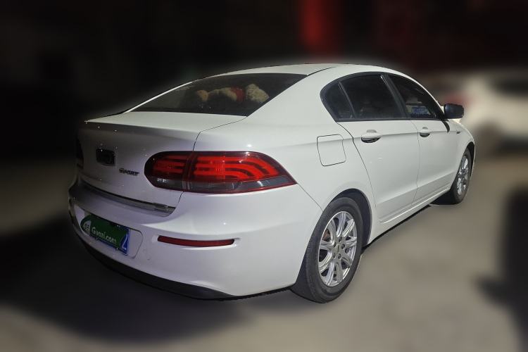 Used Qoros 3 2018 Sedan 1.6L Automatic Leading Model