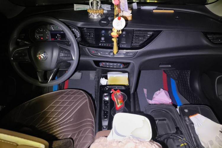 Used Buick Regal 2022 552T Smart Edition Center Console