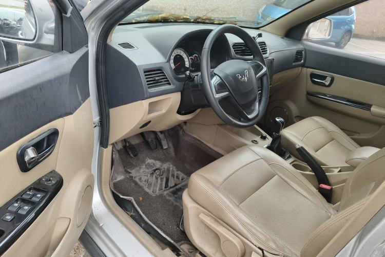 Used Wuling Hongguang 2015 1.5L S Base Model China IV Driver Seat