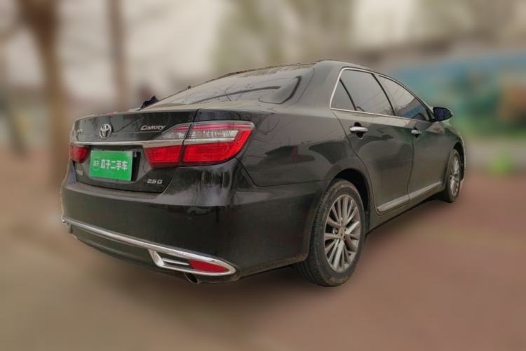 Used Toyota Camry 2016 2.5G 10th Anniversary Deluxe Navigation Edition Rear Right 45 Deg