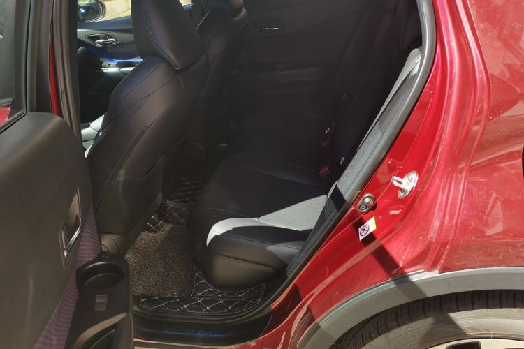 Used Toyota IZOA 2018 2.0L Yichi Edition China V Standard