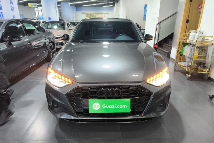 Used Audi A4L 2023 40 TFSI Luxury Dynamic Model
