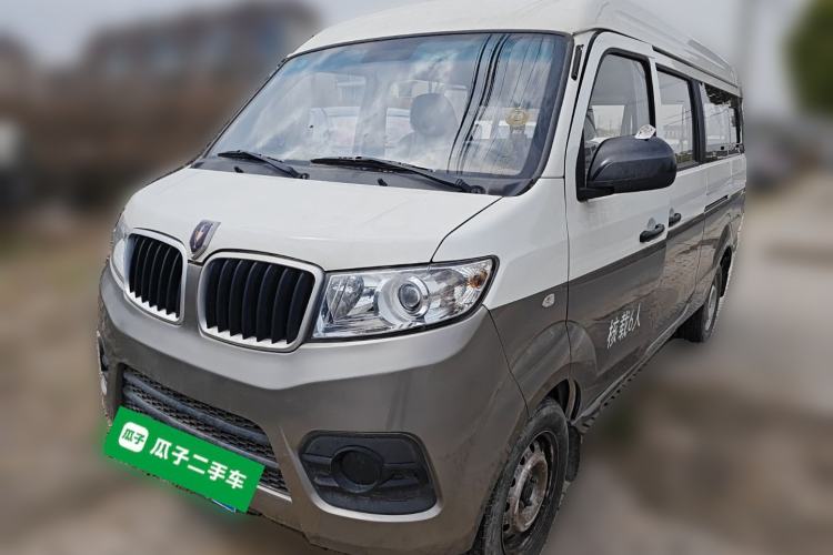 Used Jinbei Hiace X30 2023 1.5L Wealthy-Style Passenger Van 5/6/7-Seater Non-Air-Conditioned Version SWC15M