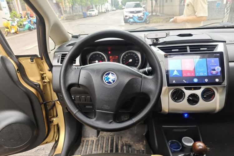 Used Venucia R50X 2013 1.6L Manual Model Steering Wheel