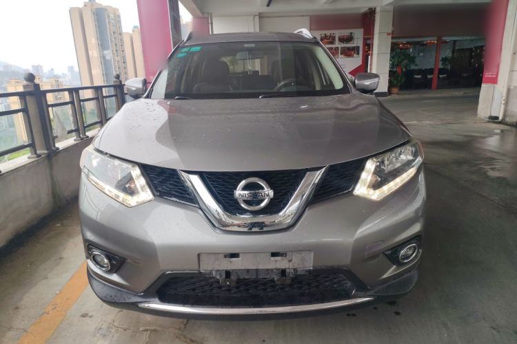 Used Nissan X-Trail 2014 2.5L CVT Leading Edition 4WD Front