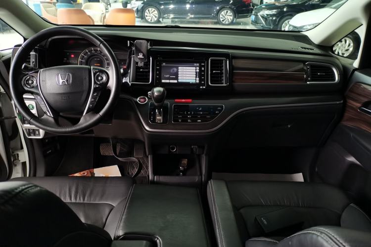 Used Honda Elysion 2016 2.4L Supreme Edition