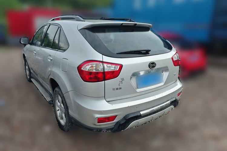 Used BYD S6 2014 2.0L Manual Luxury 5-Seater Rear Left 45 Deg