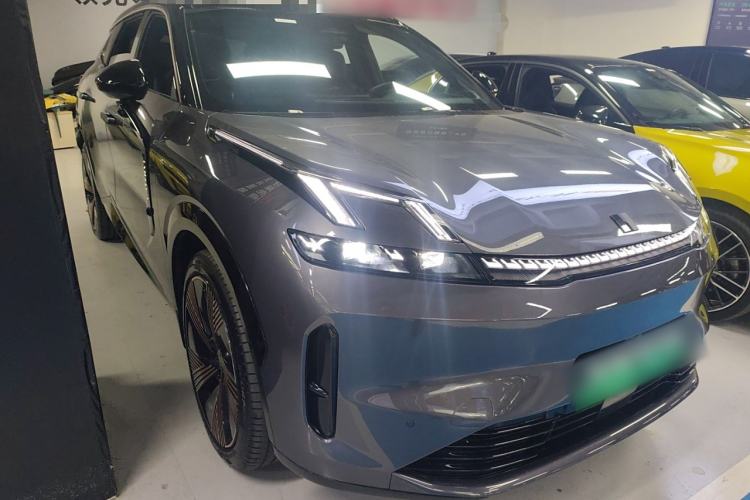 Used Lynk & Co 08 EM-P 2023 220 km Limited-Time Edition
