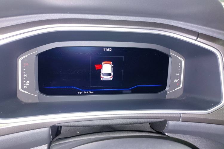 Used Volkswagen T-ROC 2024 300TSI DSG Two-Wheel-Drive Chen Guang Edition