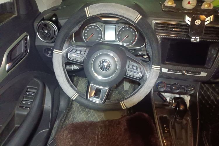 Used MG ZS 2019 1.5L Automatic Global Luxury Edition China VI Standard Steering Wheel