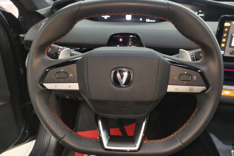 Used CHANGAN UNI-V 2023 1.5T Prestige Model Steering Wheel