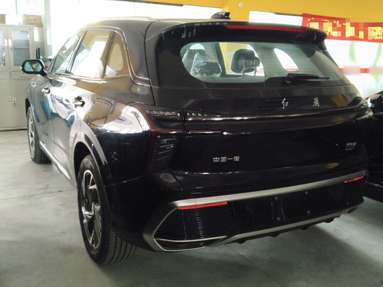 Hongqi HS3 PHEV 2024 PHEV 115km Jingwei Edition — снимка 4