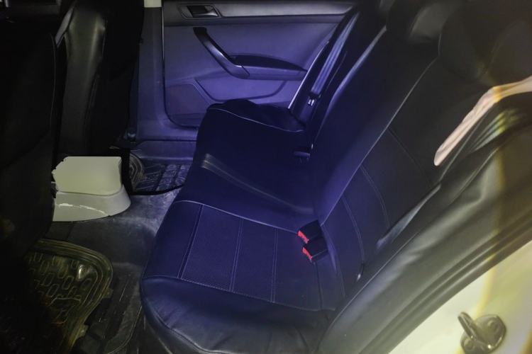 Used Skoda Rapid 2016 1.6L Manual Front-Wheel-Drive Version Left Rear Seat