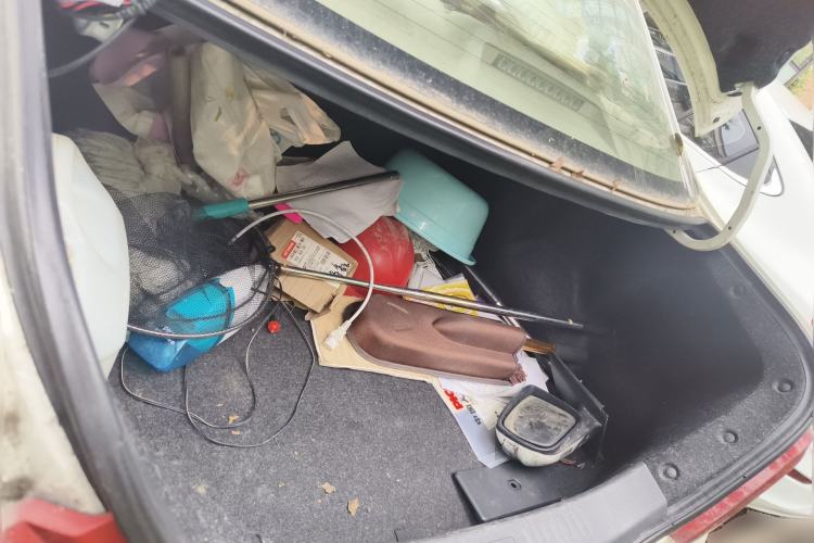 Used BYD Surui 2012 1.5L Manual Luxury Version Trunk