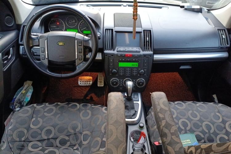 Used Land Rover Freelander 2 2010 2.2 TD4 Automatic SE Diesel Edition Center Console