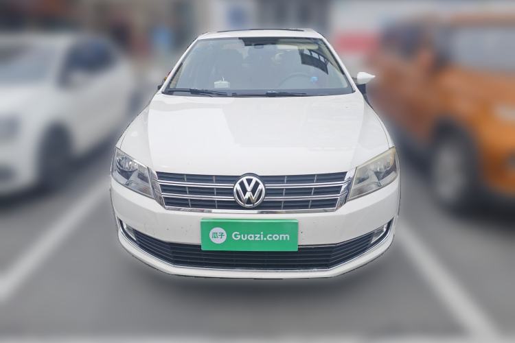 Used Volkswagen Lavida 2013 1.6L Automatic Luxury Edition Front