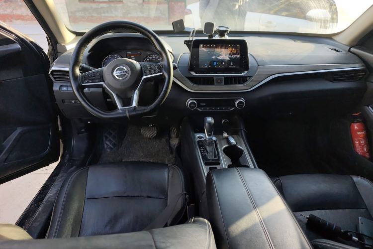 Used Nissan Teana 2021 2.0L XL Comfort Edition Center Console