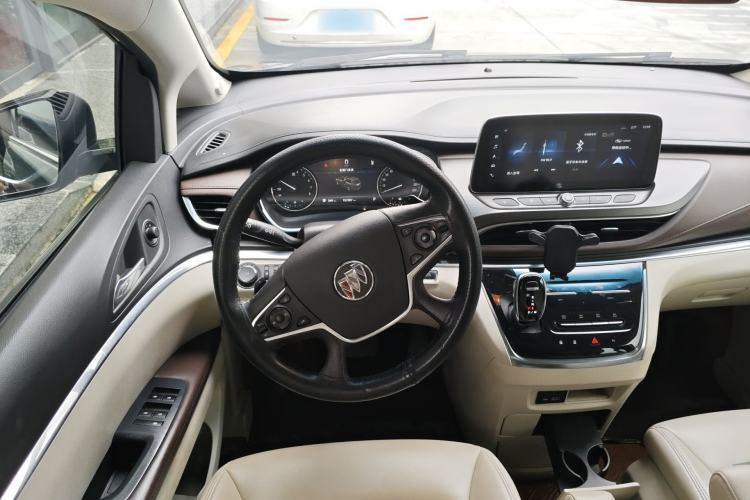 Used Buick GL8 2021 Land Cruiser Executive Class 652T Luxury Model Steering Wheel