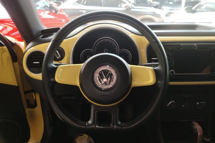 Used Volkswagen Beetle 2015 180TSI model Steering Wheel