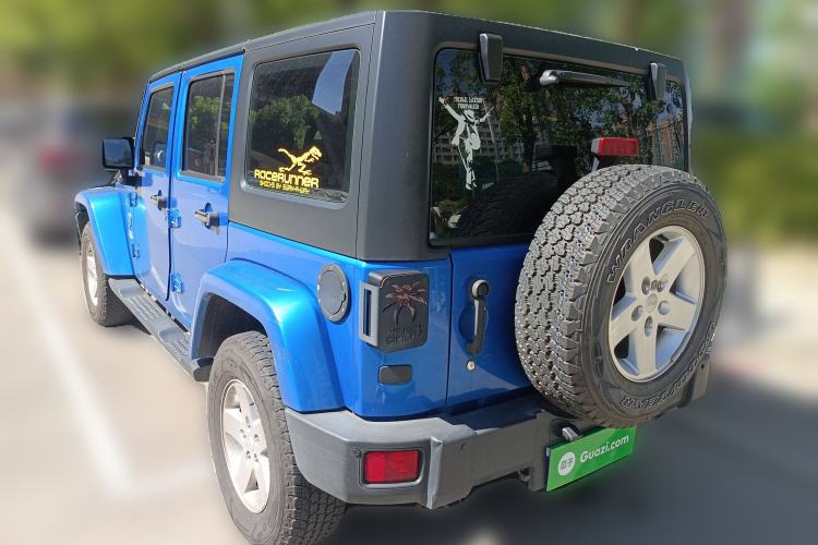 Used Jeep Wrangler 2014 3.0L Sahara Four-Door Edition