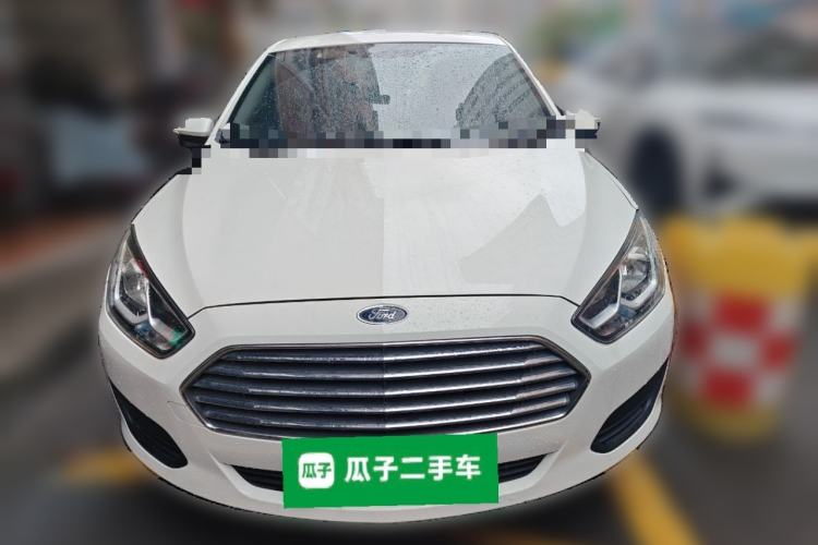 Used Ford Escort 2019 Revised 1.5L Automatic ZhiXiang Version (Tire Pressure Monitoring) China VI Standard Front