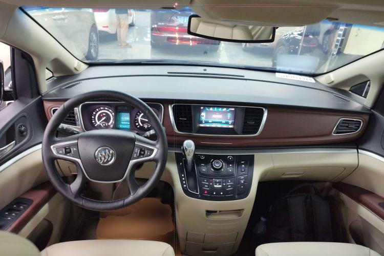 Used Buick GL8 2018 28T Luxury Model China VI Standard
