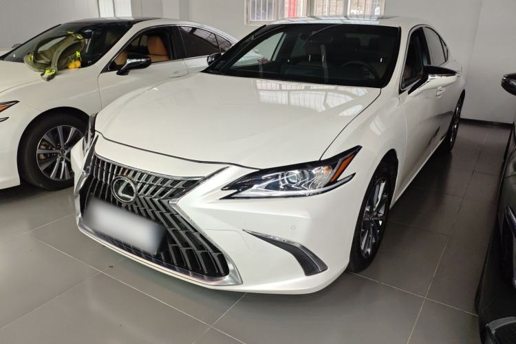 Used Lexus ES 2023 200 Excellence Edition