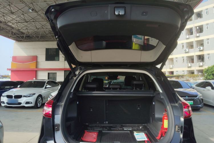 Used Hongqi HS5 2022 Facelifted Version 2.0T Smart Connect Flagship All-Wheel-Drive Edition
