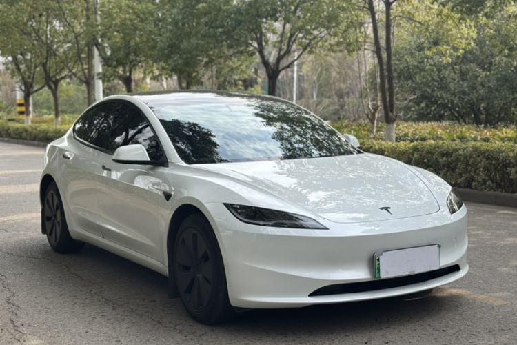 Used Tesla Model 3 2023 Rear-Wheel-Drive Version
