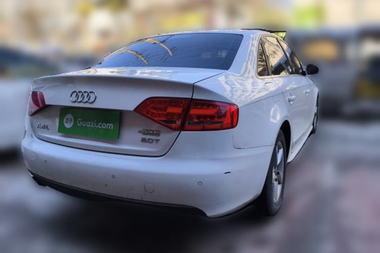 Used Audi A4L 2011 2.0 TFSI Comfort Model
