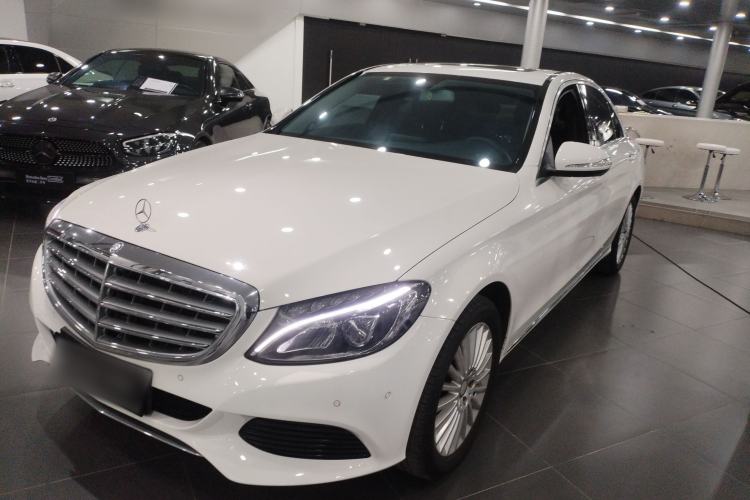 Used Mercedes-Benz C-Class 2015 Facelift C 180 L