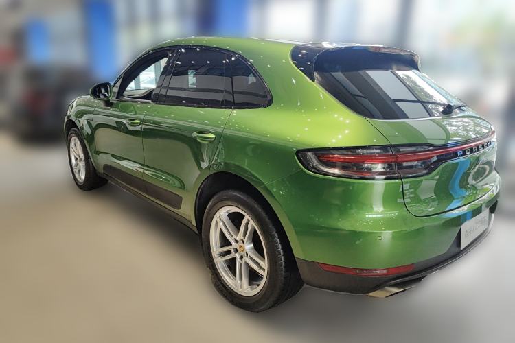 Used Porsche Macan 2018 Macan 2.0T Rear Left 45 Deg